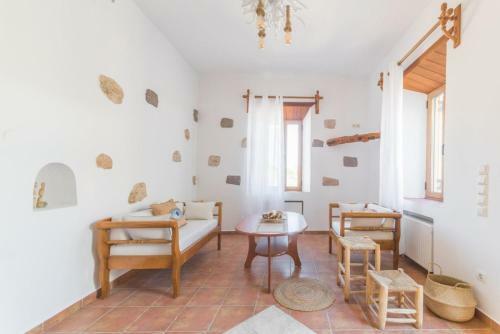 Traditional House Meloi