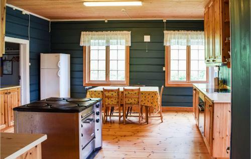 Stunning Home In �stre Gausdal With 10 Bedrooms