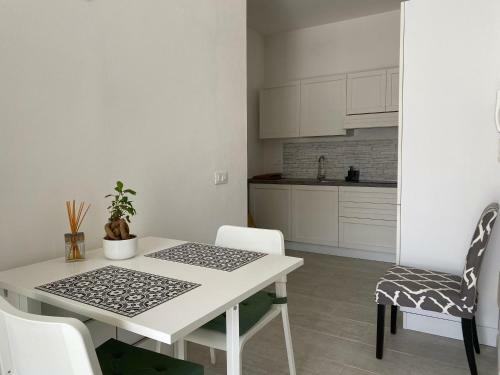 Apartamento Monolocale Piano Terra A Due Passi Dal Canalino