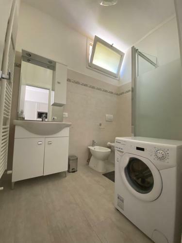 Apartamento Monolocale Piano Terra A Due Passi Dal Canalino