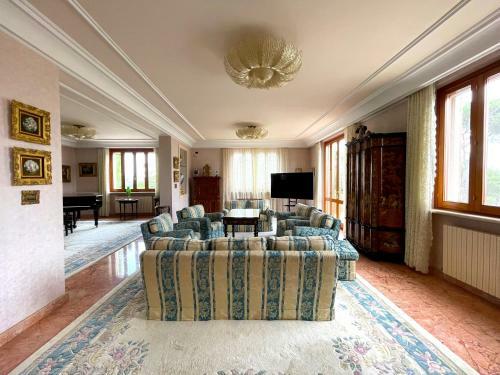Villa Di Prestigio In Toscana