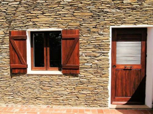 Ecologische Cottage In M�rtola Met Priv�tuin
