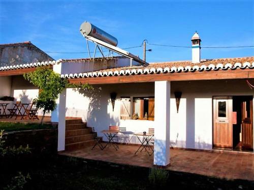Ecologische Cottage In M�rtola Met Priv�tuin