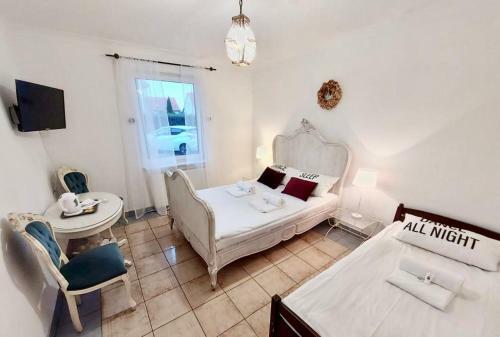 Bed & Breakfast Pod R�?? Economy