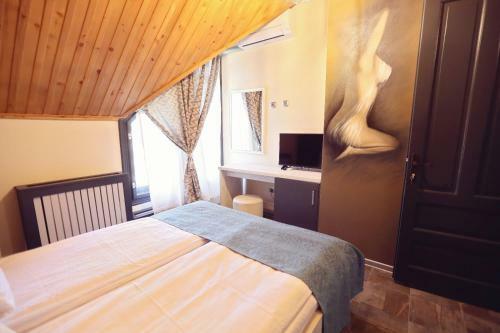 Hostal Dezire Guesthouse