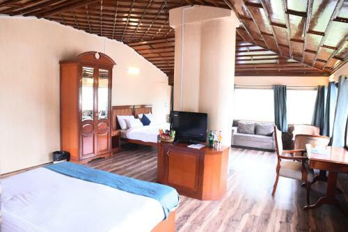Hotel Skylark