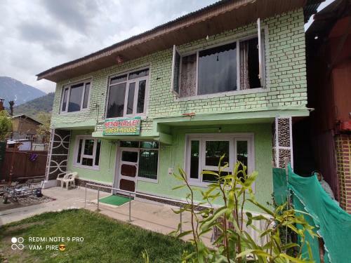 Hostal Betab Valley Guest House