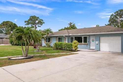 Beach Lily Home