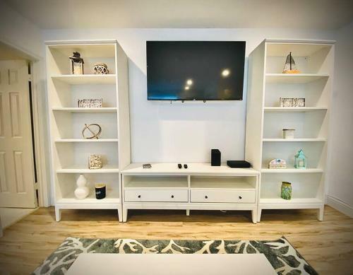Apartamento Secret Serenity! Roomy! Pool! 5 Min From Beach!