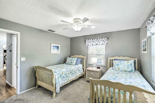 Sun-kissed Englewood Home, 7 Mi To Beach!