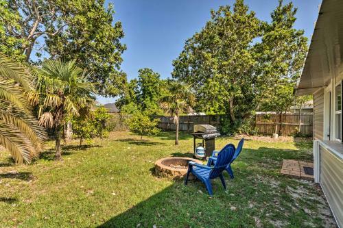 Sunny Gulf Breeze Home With Fire Pit And Grill!