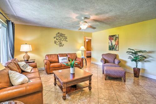 Bright Cape Coral Home Canal Access On-site!