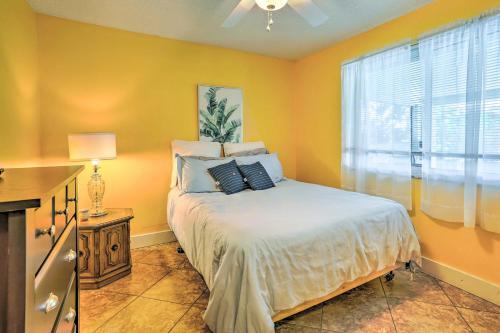 Bright Cape Coral Home Canal Access On-site!