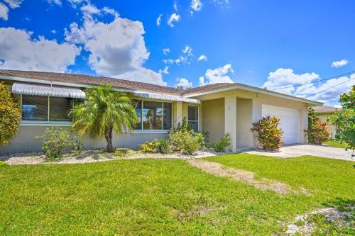 Bright Cape Coral Home Canal Access On-site!