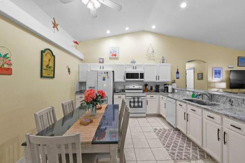 Are You Ready For A Unique Experience In A Joyful Paradise - Villa Amber