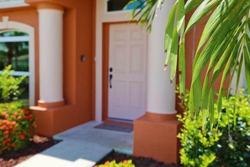 Are You Ready For A Unique Experience In A Joyful Paradise - Villa Amber