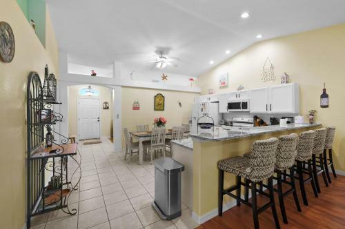 Are You Ready For A Unique Experience In A Joyful Paradise - Villa Amber