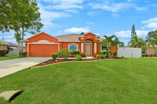 Are You Ready For A Unique Experience In A Joyful Paradise - Villa Amber