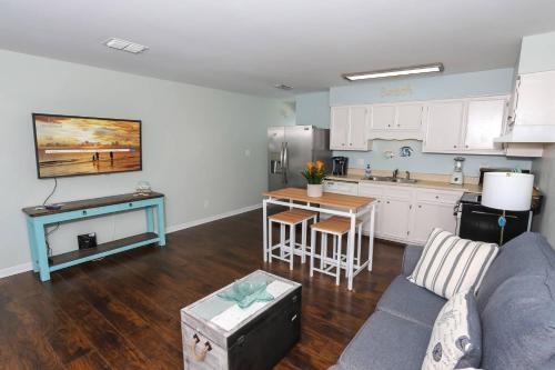 Sandy Pointe At Destin West 108