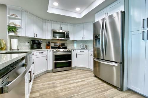 Beach Palms 405