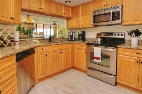 Crescent Beach Club I 14b