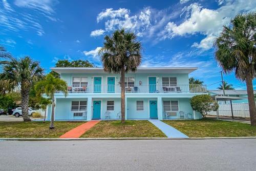 Sea Breeze Condo 5