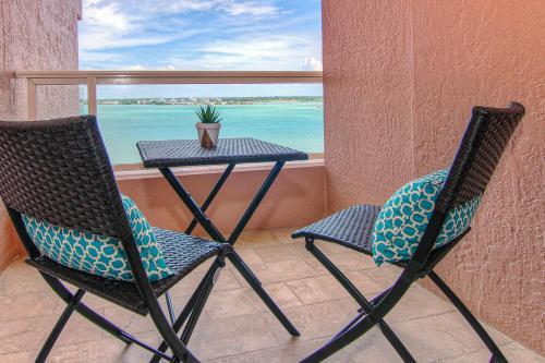 Crescent Beach Club I 15e