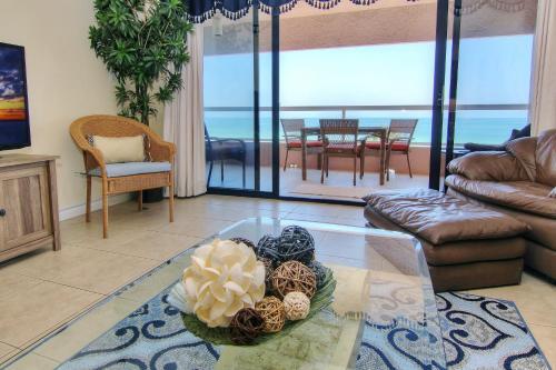 Crescent Beach Club I 5b