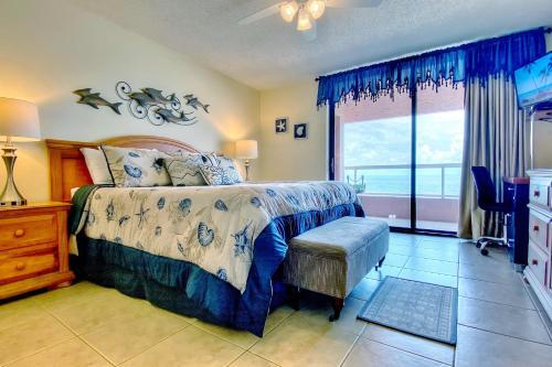 Crescent Beach Club I 5b