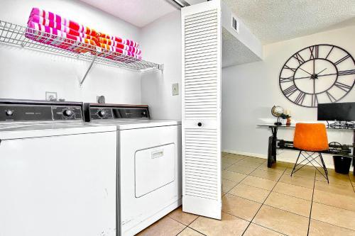 Beach Palms 108