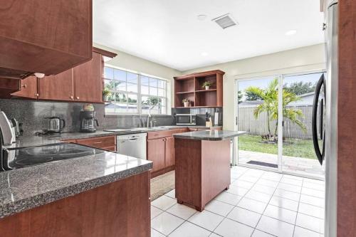 Dania Hills With Pool 10 Min To Beach