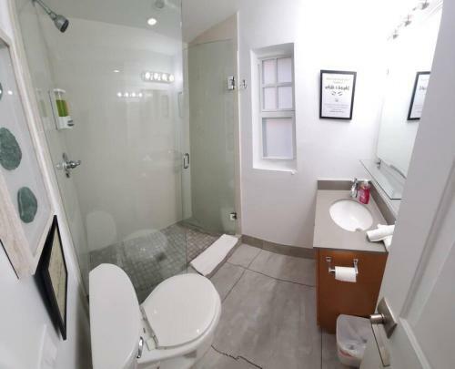 Apartamento Bayshore Breeze 3 - King Bed, Kitchen, Parking