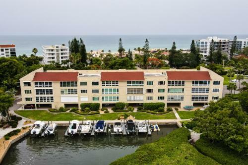 Longboat Palms