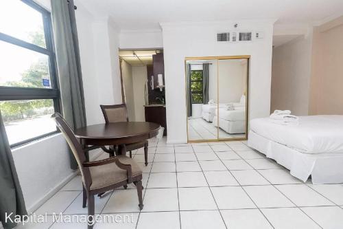Apartamento Large Studio With Kitchen, 2 Beds, On The Beach