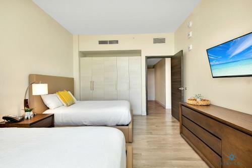 5 Resort 2 Br 2 Br Front Bay View Terrace Rooftop Pool