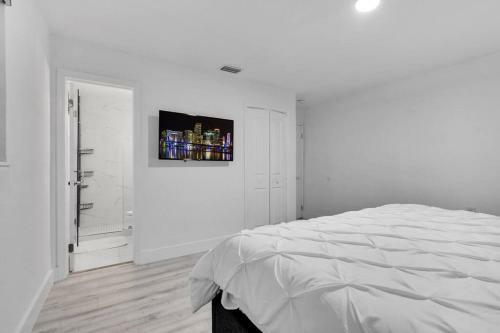 Hollywood Hills 3bd House With Backyard & Bbq