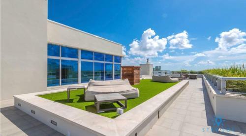 5 Rooftop Pool Balcony With Ocean View Hollywood Beach Broadwalk