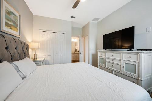 Southern Magnolia Retreat
