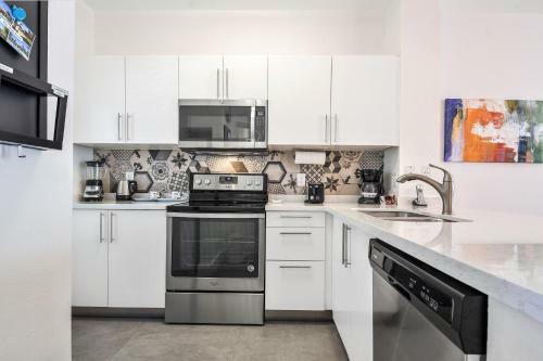 139pbd-svh Lovely New Townhome!