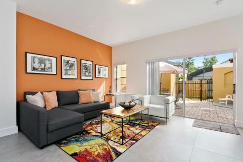 139pbd-svh Lovely New Townhome!