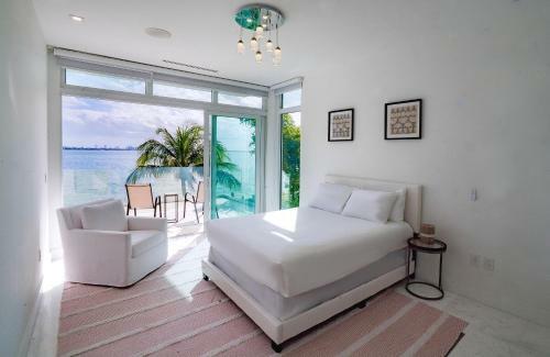 The Bay Villa