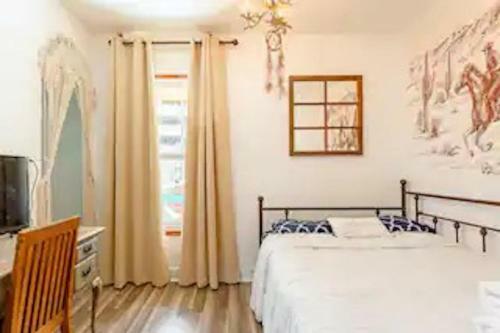 Magical Compound With Room For 30+