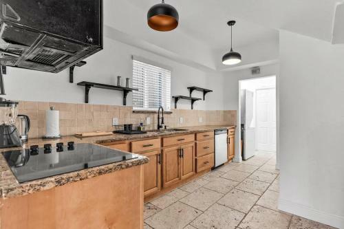 Stylish & Modern Home - 5 Min To Brickell
