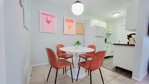 Charming Artsy Apartments