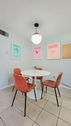 Charming Artsy Apartments
