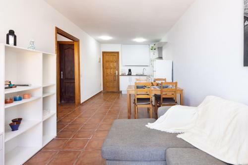 Home2book Sea View Cozy Apartment