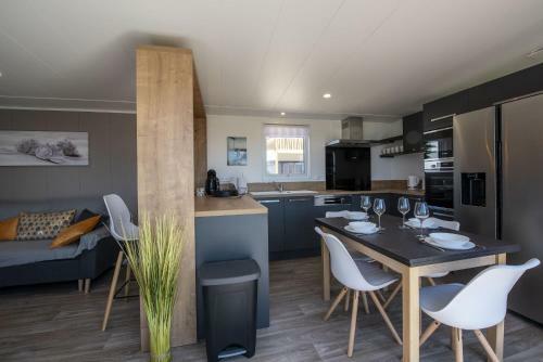Chalet Pour Des Vacances Ressourcantes A Bretignolles