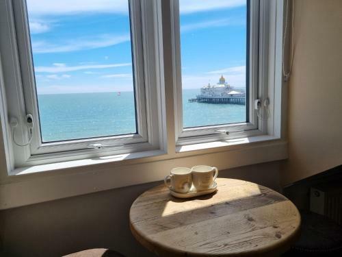 Apartamento Pier View - Couples Hideaway With Wow Sea Views