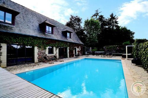 Bed & Breakfast Manoir De La Droulinais