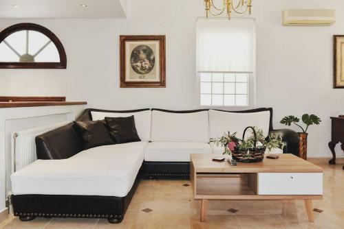 Irini's Boutique Home